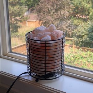 brand new Himalayan Pink Salt Rock lamp